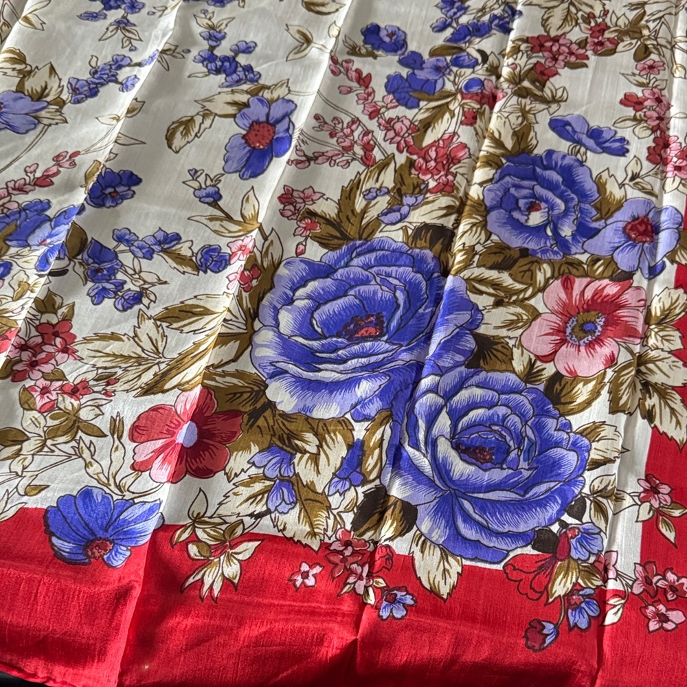 100%silk floral square Scarf with Red Border